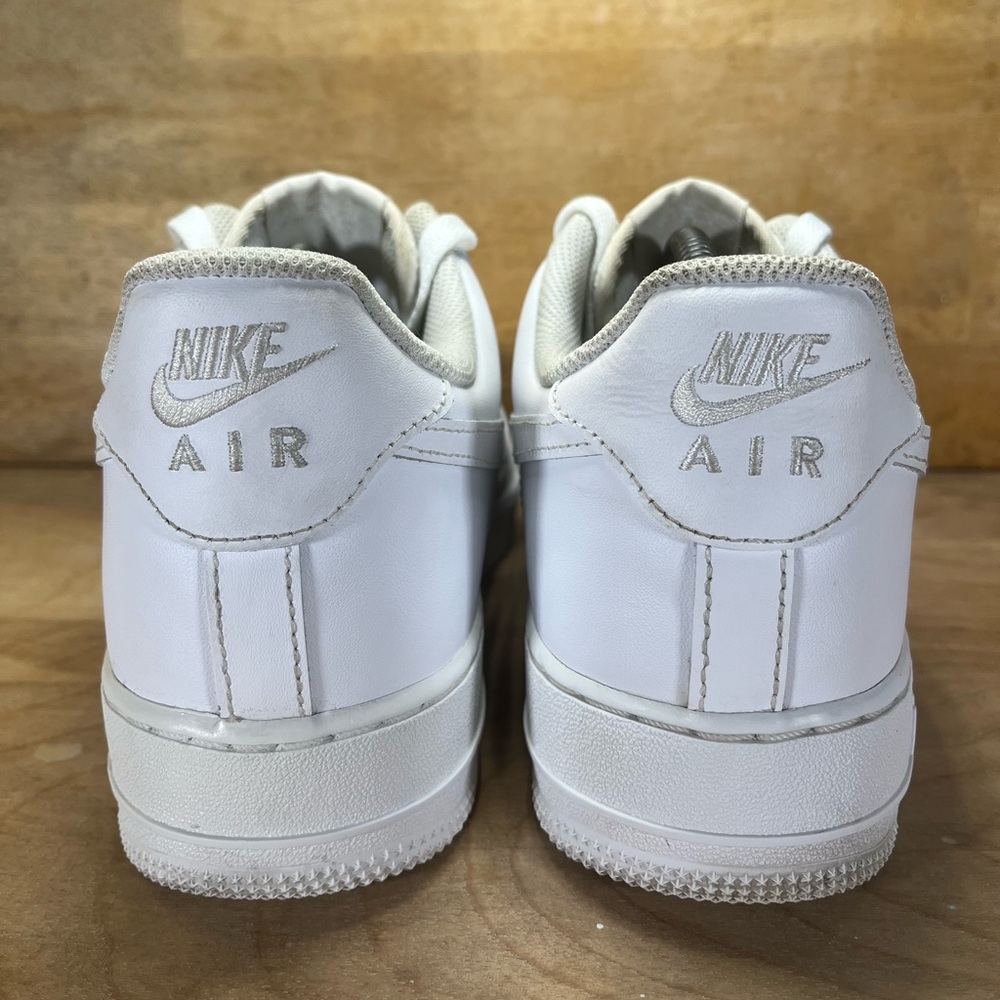 Nike Air Force 1 One ‘07 Womens Size 11.5 Shoes Sneakers Triple White 315122-111 - Picture 4 of 8